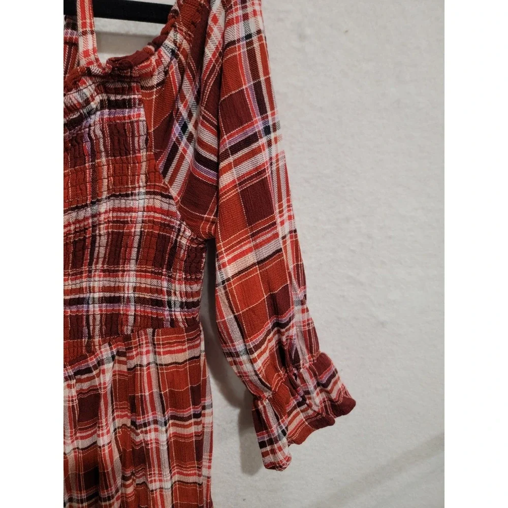 Torrid 00 Large Rust Plaid‎ Cold Shoulder Smocked Blouse Button Detail Rayon Top